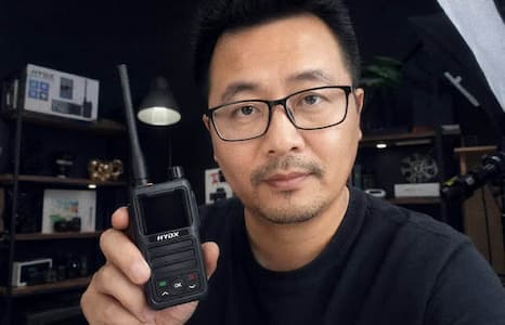 Walkie Talkie Keeps Cutting Out? Causes & Quick Fixes 