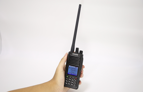 What are the specialties of dual mode & dual band walkie-talkies?