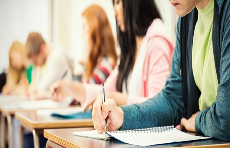 Auckland Students Bypass School Phone Ban with Walkie-Talkies