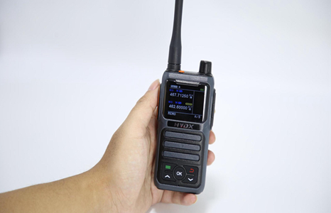 A588 5W NOAA Weather Alert Camping Adventure Walkie Talkie